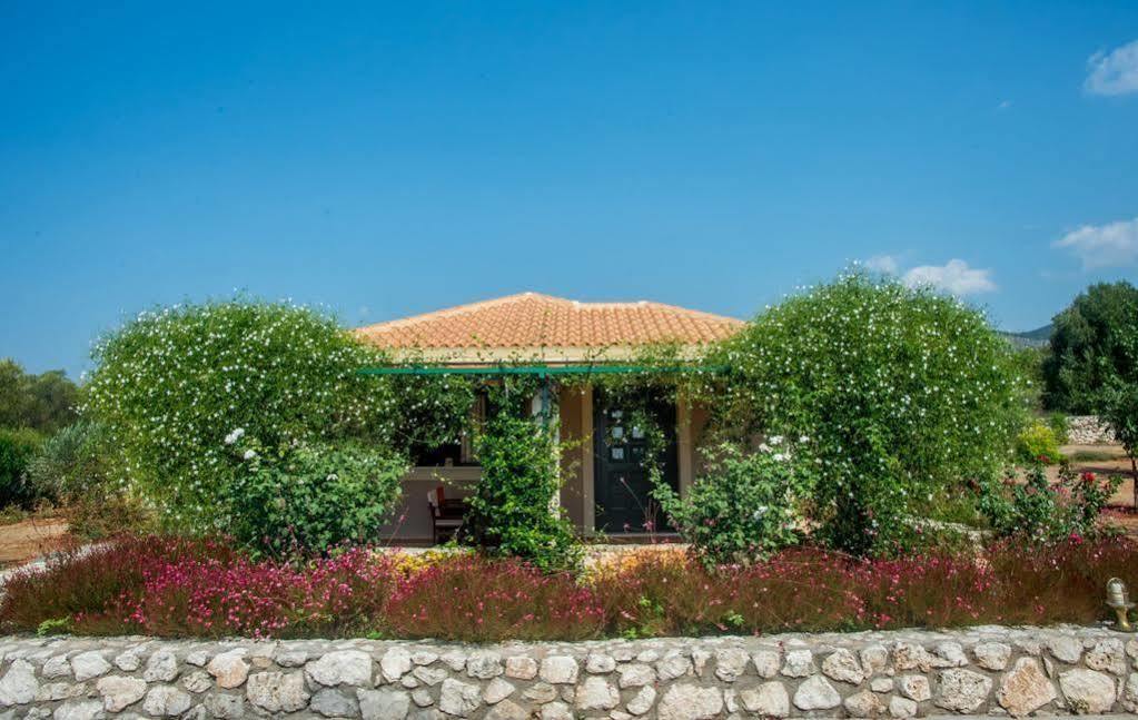 Korallis Villas Livathos  Exterior foto